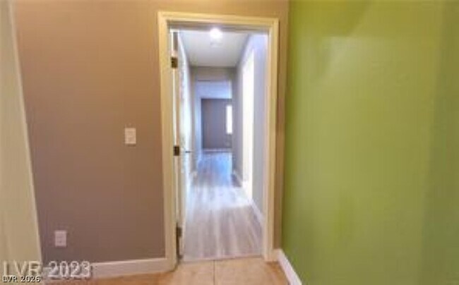 Building Photo - 9570 Rickshaw St