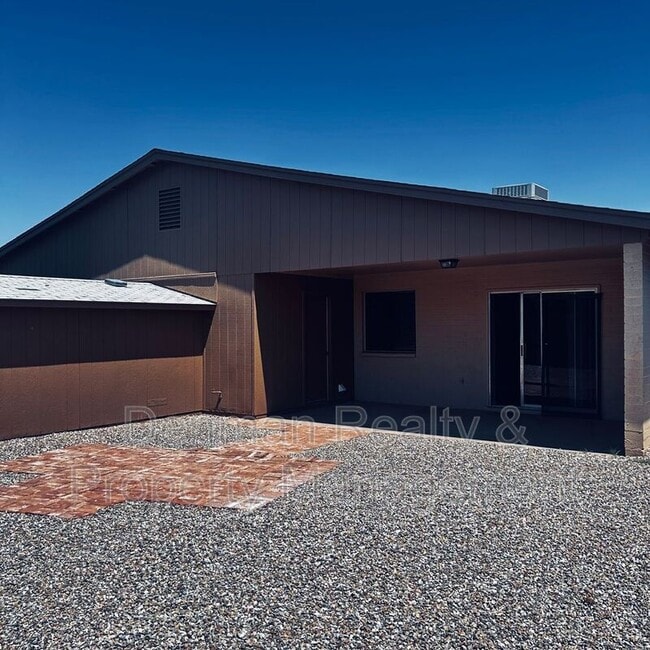 Building Photo - 4619 E Camino St