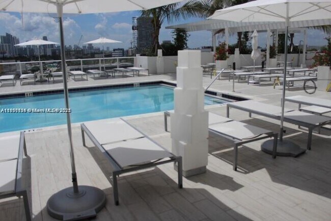 Building Photo - 4250 Biscayne Blvd