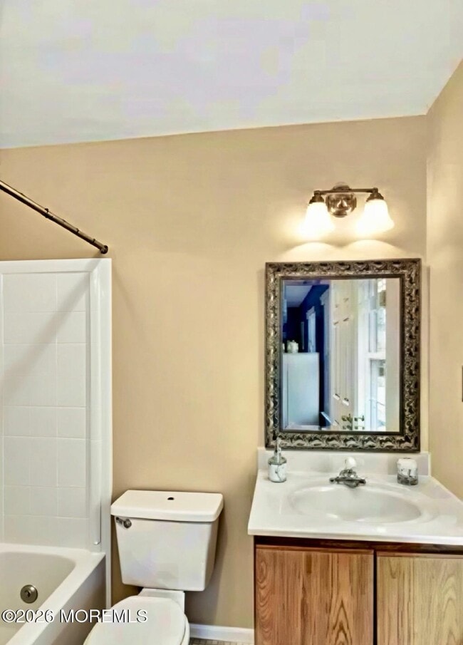 Building Photo - 35 Breakwater Square