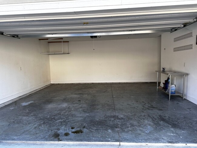 Building Photo - Carothers Farms - Three Bedroom House with 2 Car Garage