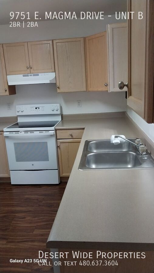 Building Photo - 9751 E Magma Dr