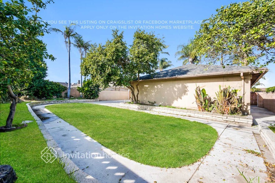 Building Photo - 2010 San Benito St