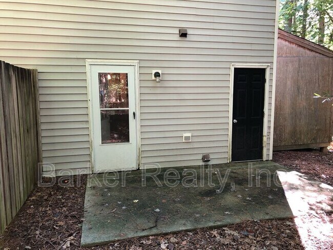 Building Photo - 4929 Coral Ridge Ct