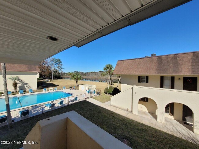 Building Photo - 1540 El Prado Rd