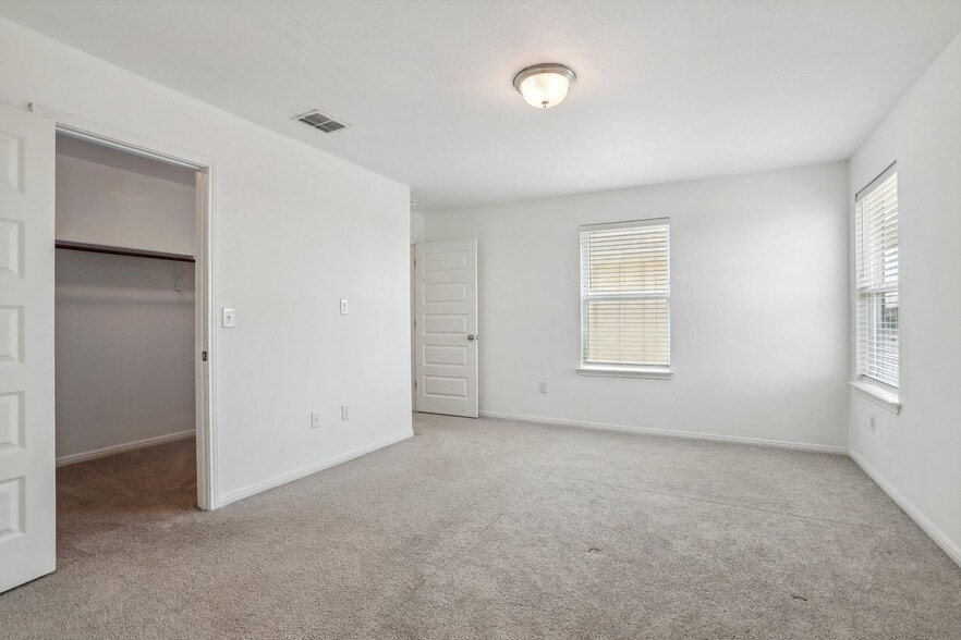 Building Photo - 10210 Ansel Dr