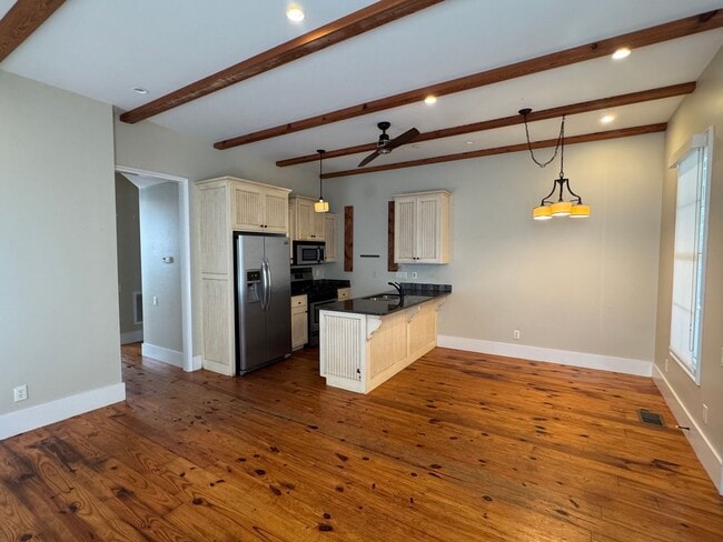 Building Photo - Waters Home