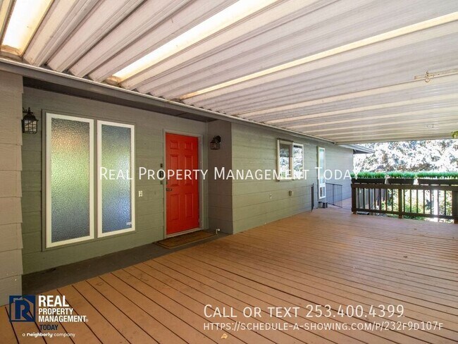 Building Photo - 1531 Vista Dr