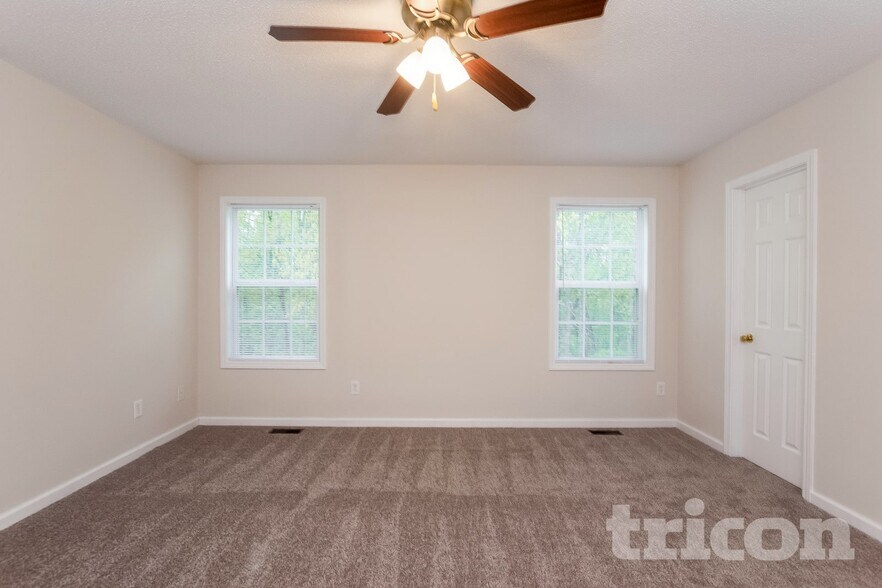 Building Photo - 302 Prometheous Way