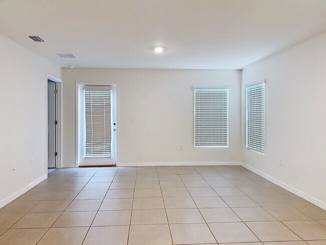Building Photo - 3210 Suncoast Plains Dr