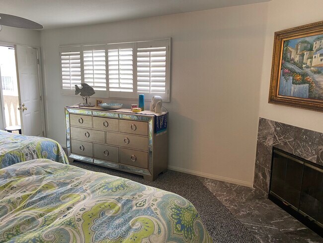 Building Photo - 722 Ensenada Ct