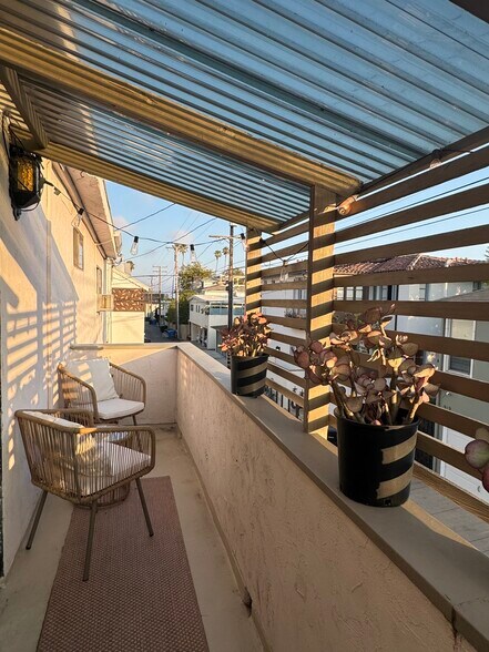 Lanai - 918 21st St