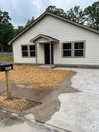 Building Photo - 4021 Chandler Ave