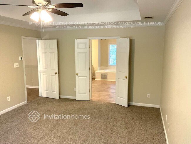 Building Photo - 619 Braidwood Dr NW