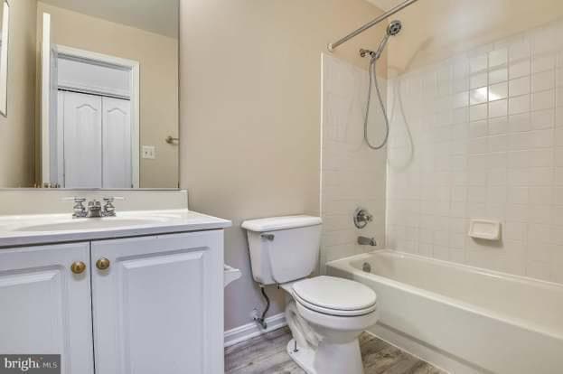 Building Photo - 4946 Lee Farm Ct