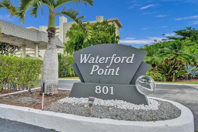 Building Photo - 801 S Federal Hwy