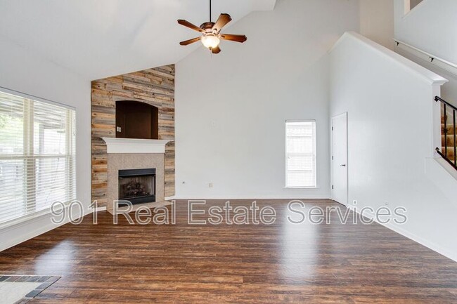 Building Photo - 7827 Anna Calla Way