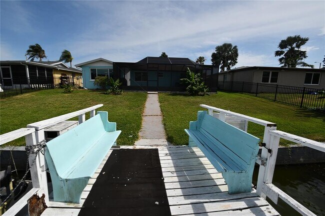 Building Photo - 3839 Star Island Dr