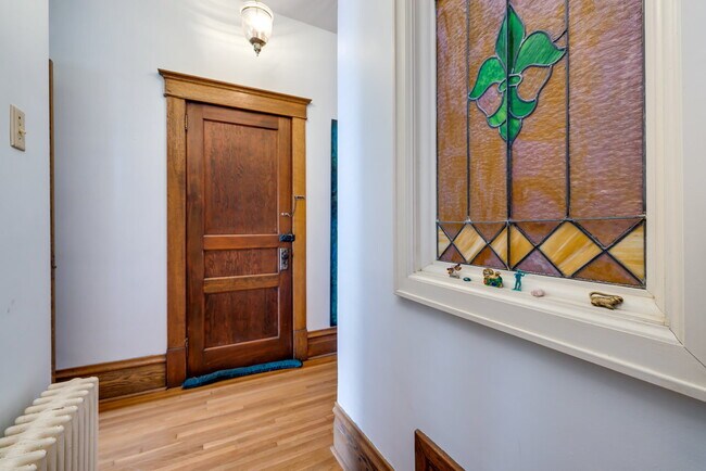 Building Photo - Historic Charm Meets Modern Comfort: Your Downtown Oasis Awaits!