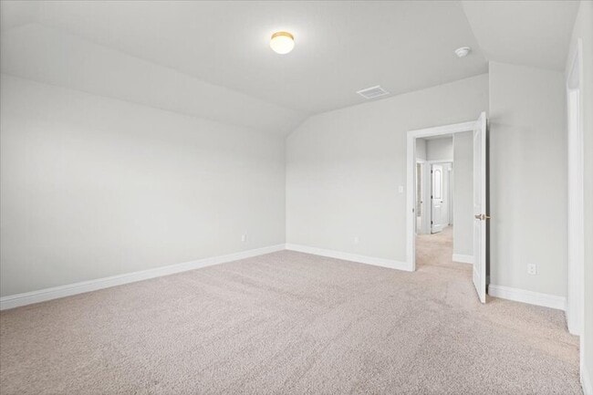 Building Photo - 136 Free Stone Dr