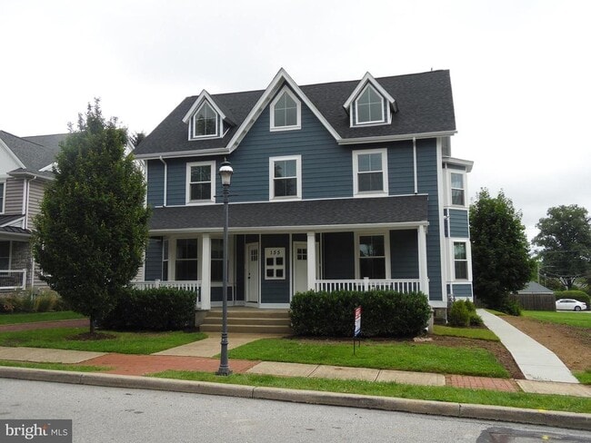 Primary Photo - 155 Channing Ave