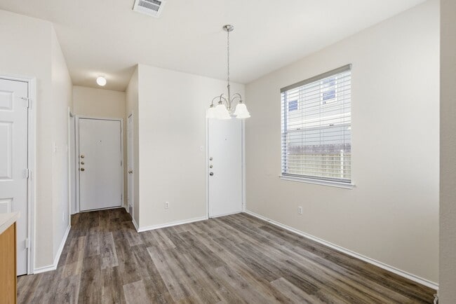 Building Photo - 14101 Harris Ridge Blvd