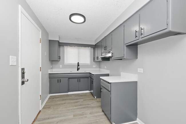 Building Photo - 10604 S Walden Parkway