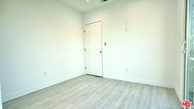 Building Photo - 4642 St Elmo Dr