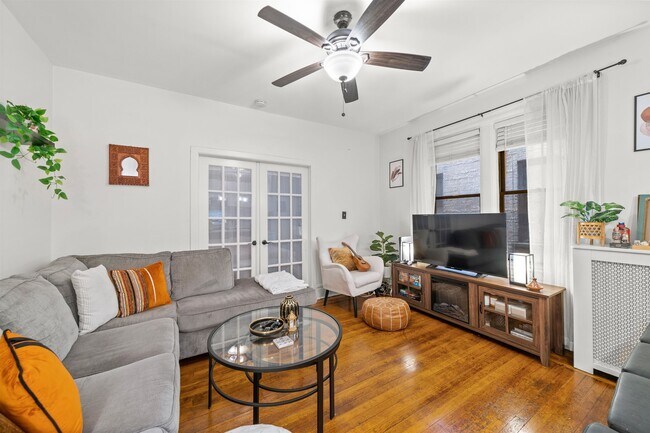 Primary Photo - 429 Fairmount Ave