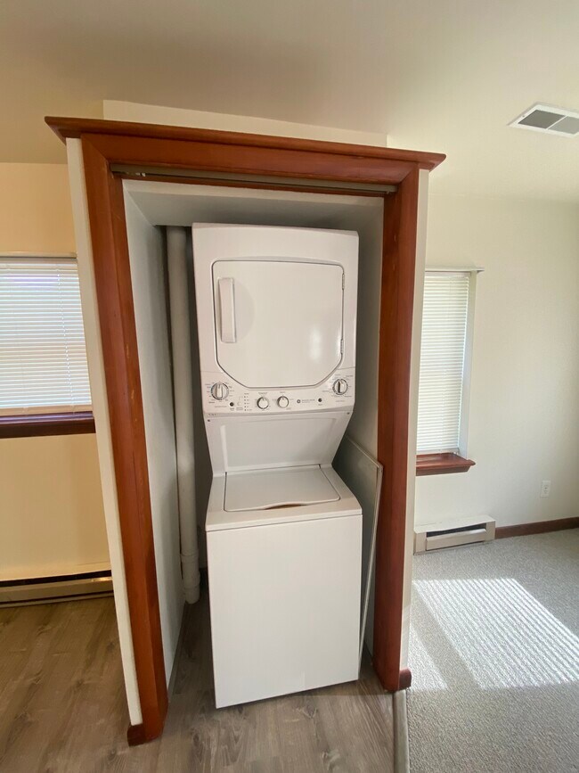 Building Photo - 130 Spring Garden St