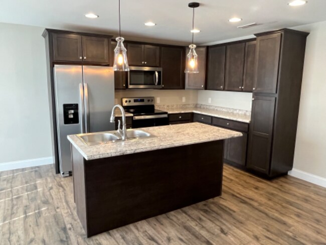 Building Photo - 7101 Nans Creek Way