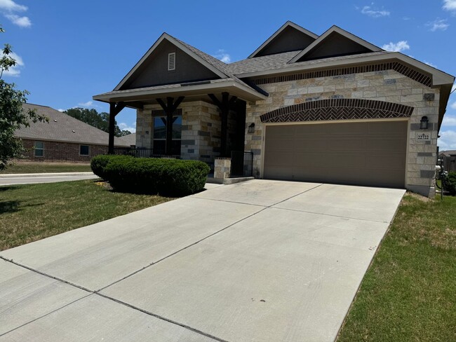 Building Photo - Stunning Rental Home in Gated Wortham Oaks...
