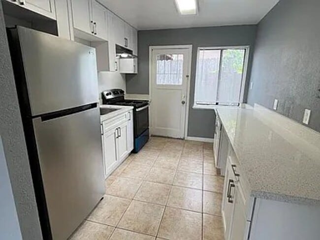 Building Photo - 3910 Pacheco Blvd