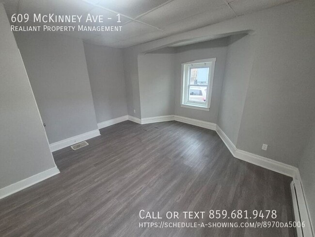 Building Photo - 609 McKinney Ave