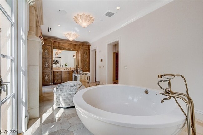 Building Photo - 11 Sable Ridge Ct