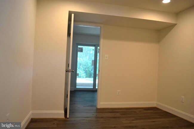 Building Photo - 16570 Sioux Ln