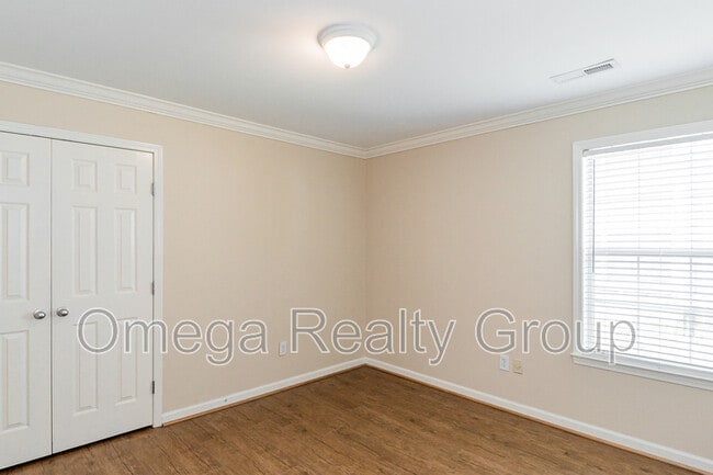 Building Photo - 177 Springdale Dr