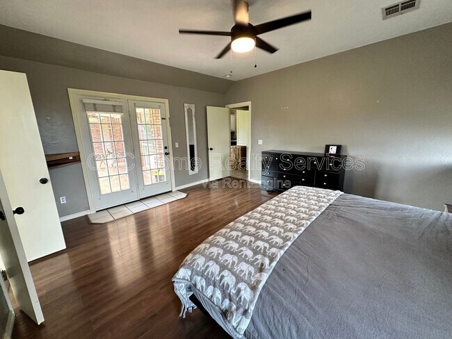 Building Photo - 1440 Agate Way