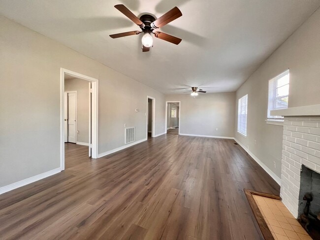 Building Photo - Home for Rent in Hot Springs!