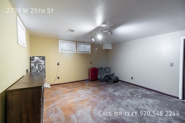 Building Photo - 2739 W 25th St