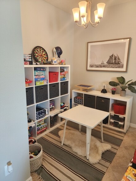 Extra Living Room Nook - 6413 Boxgrove Dr