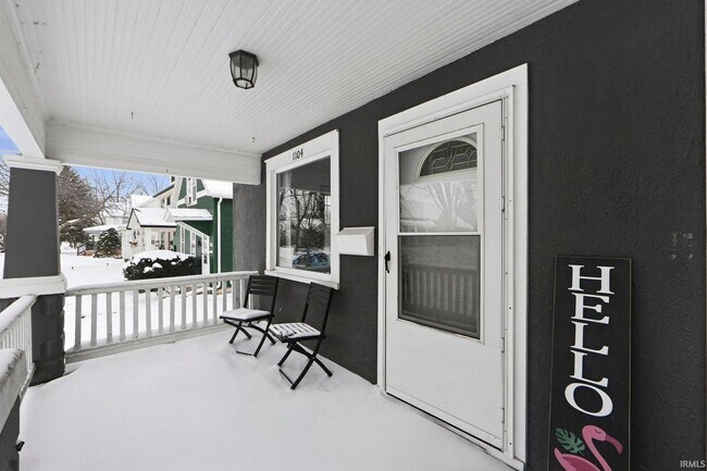 Building Photo - 3 bedroom available for immediate move i!