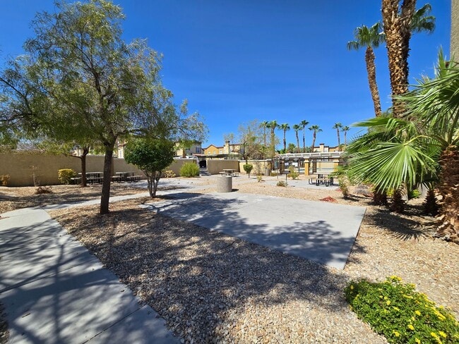 Building Photo - A Fabulous 3 Bedroom Condo in NW Las Vegas.