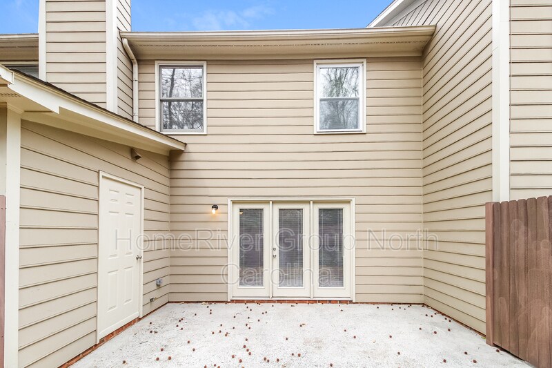 Building Photo - 4627 Lawndale Dr