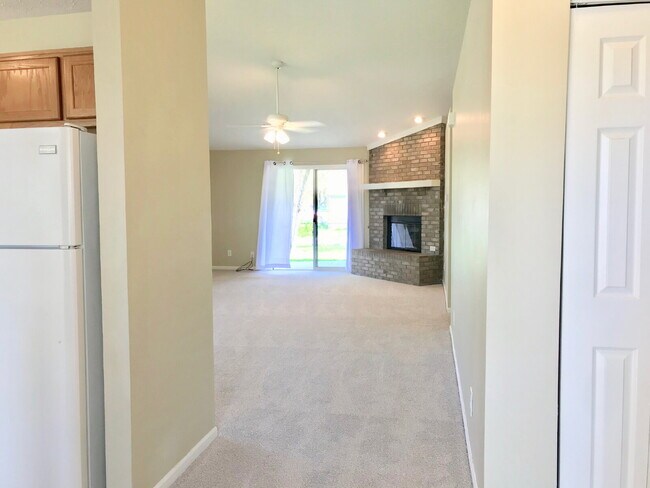 Building Photo - Charming 3 Bedroom, 2 Bathroom Home in Perry Township!