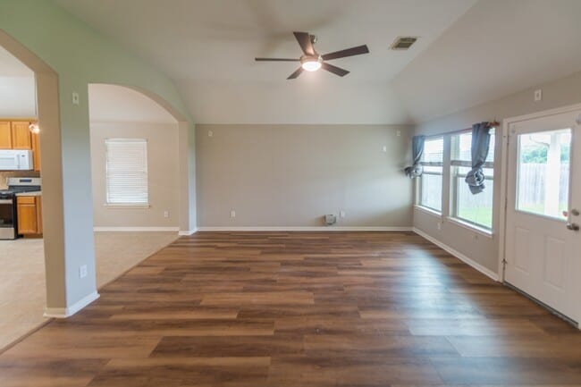 Building Photo - 2834 Sage Bluff Ave