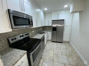 Building Photo - 20505 E Country Club Dr