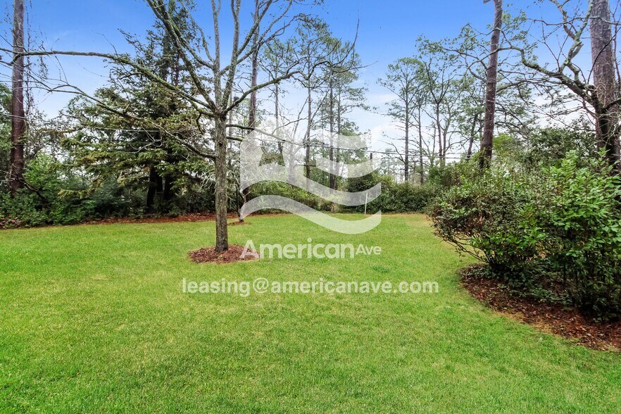 Building Photo - 2736 N Beltline Blvd