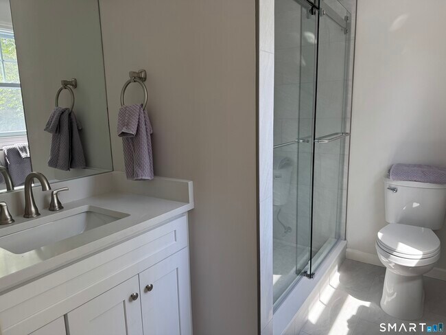 Building Photo - 4672 Congress St