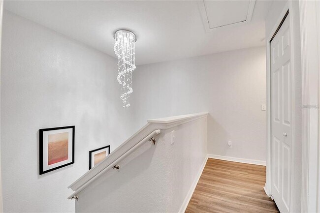 Building Photo - 2713 Bushman Dr